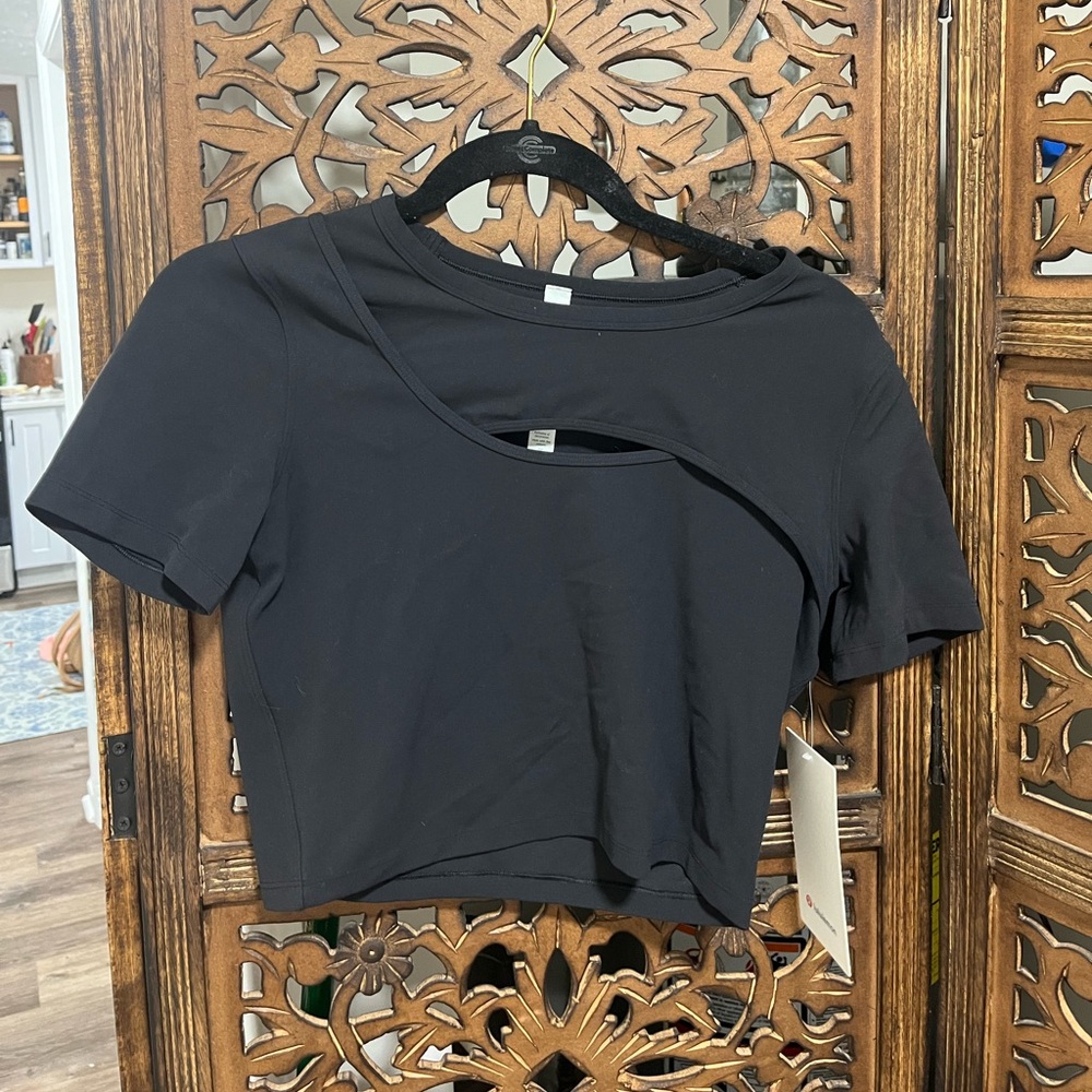 NWT lululemon crop top